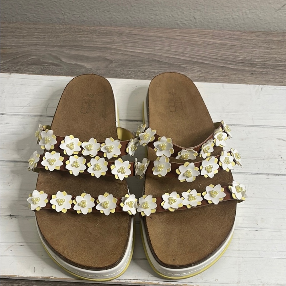 Women's Floral Embellished Sandals